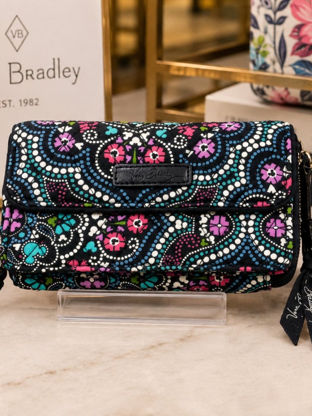 Vera Bradley Disney Parks RFID Wallet Mickey Minnie Medallion woman's